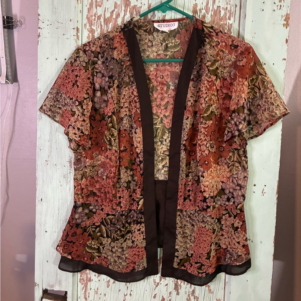 Women’s Studio I floral sheer open blouse
